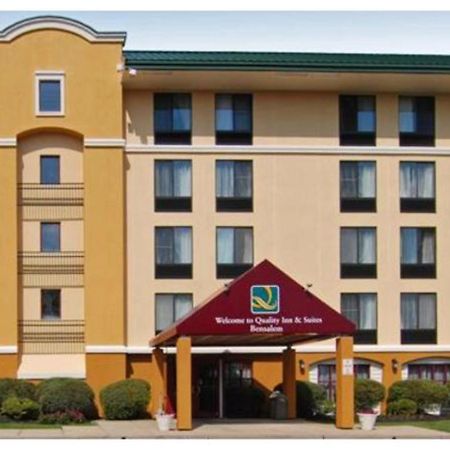 Quality Inn & Suites Bensalem Dış mekan fotoğraf