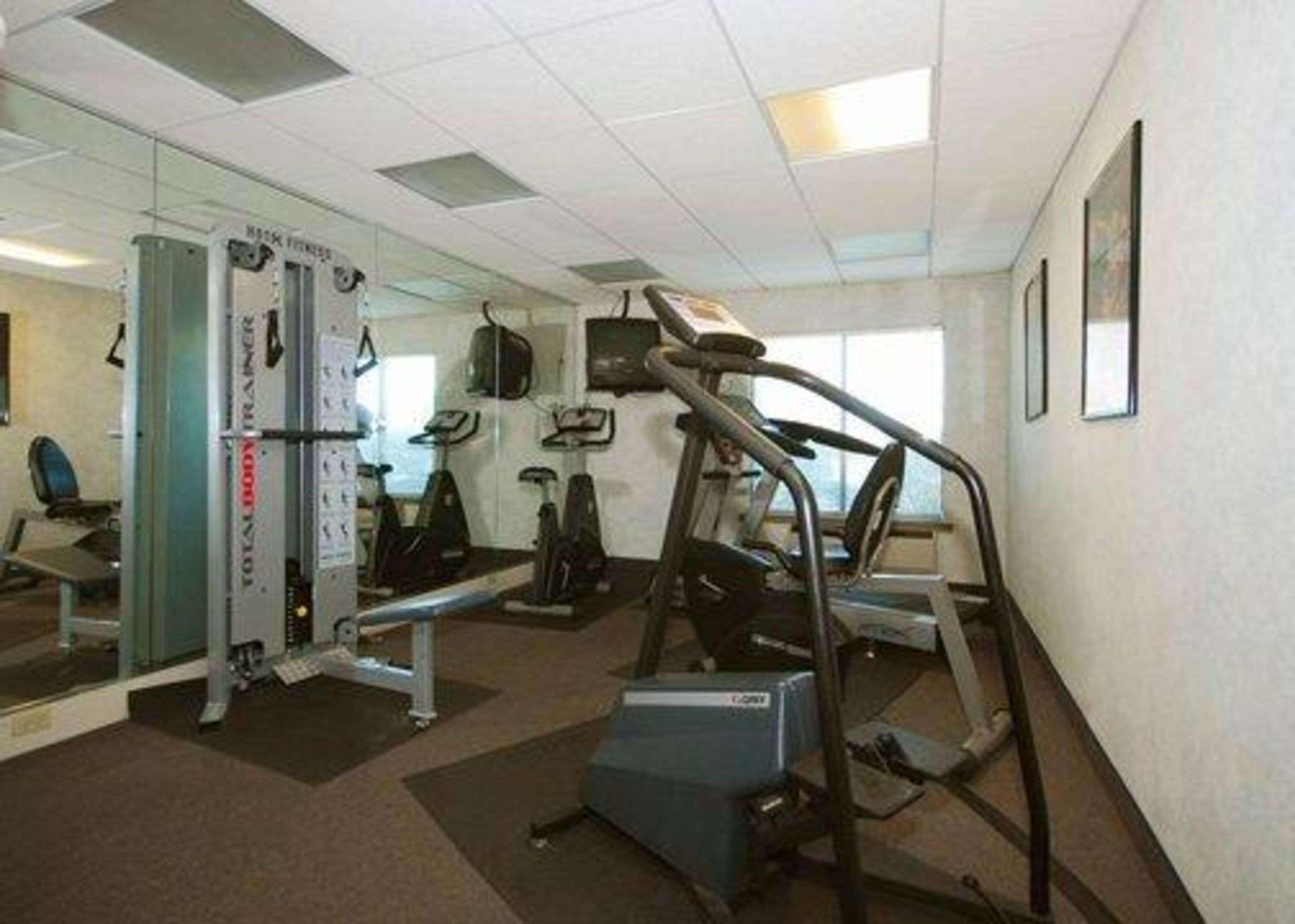 Quality Inn & Suites Bensalem Dış mekan fotoğraf